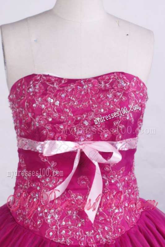 Two Tiers Sweet 16 Dresses Decorated with Bowknots and Beaded Appliques